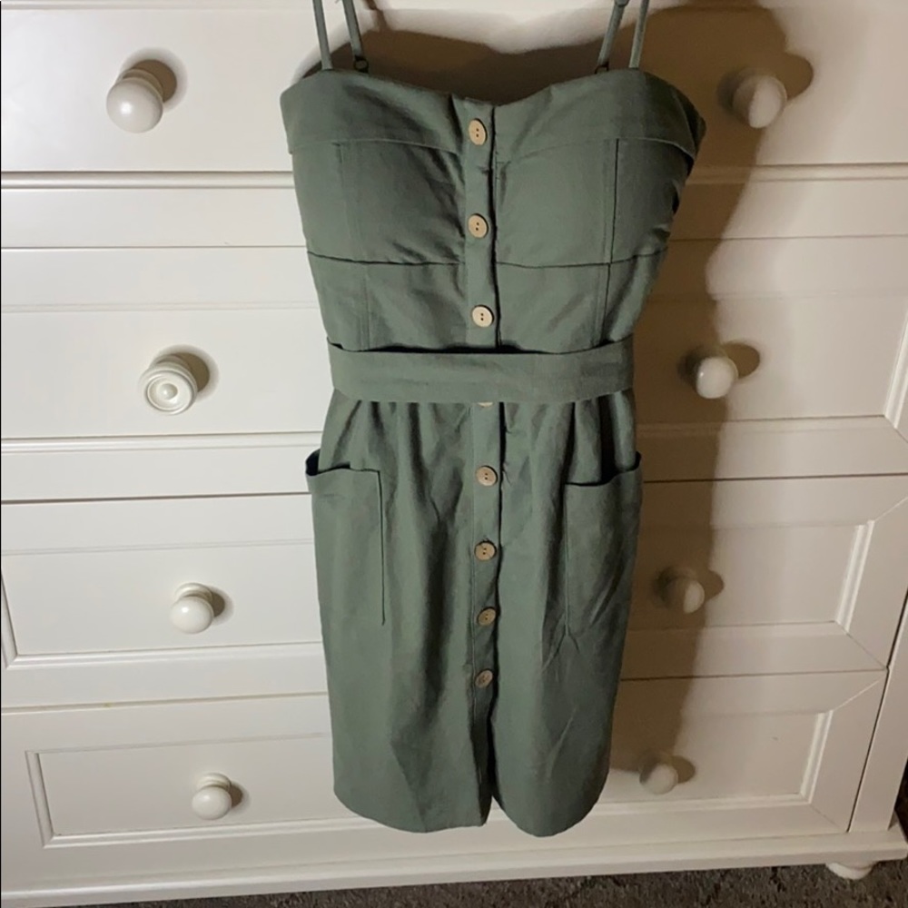 Dress - Picture 4 of 6